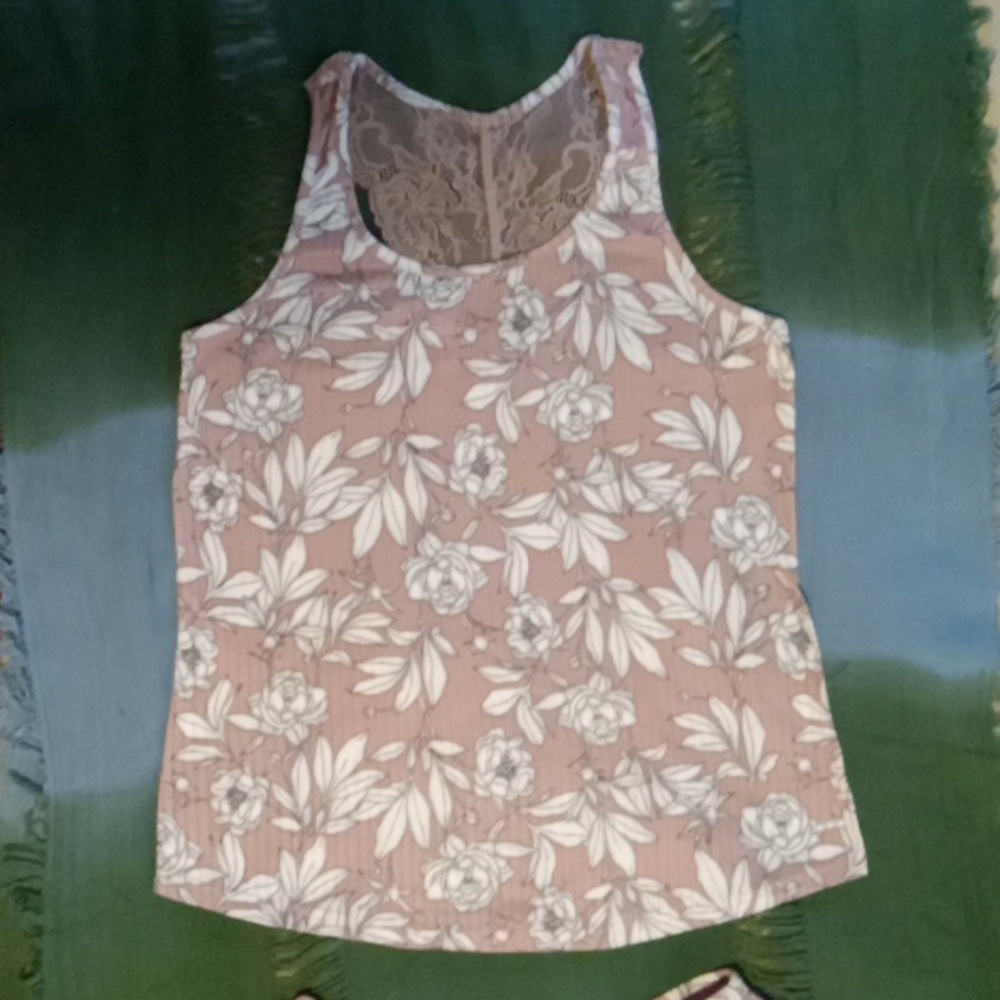 Tahari Size Small 2 piece pajama set Rose Floral